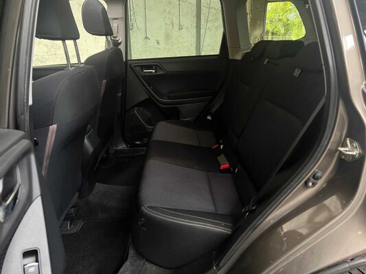 Subaru Forester 2.0 Luxury 150pk 2017, L-610-XL