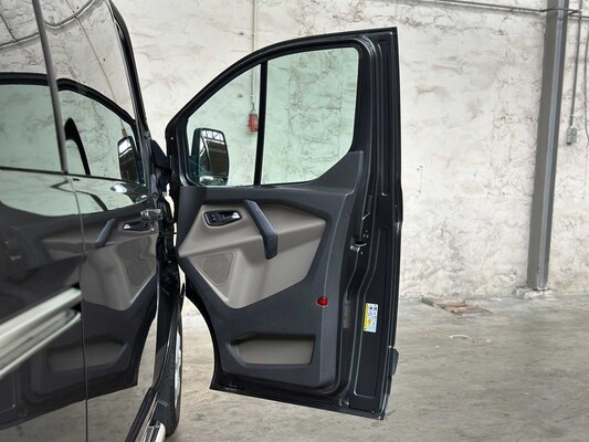 Ford Transit Custom 290 2.0 TDCI L2H1LDC dubbele cabine 170pk 2017, V-477-HZ