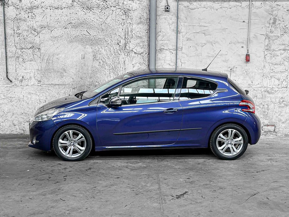 Peugeot 208 1.4 VTi Allure 95pk 2012, 31-XVB-3