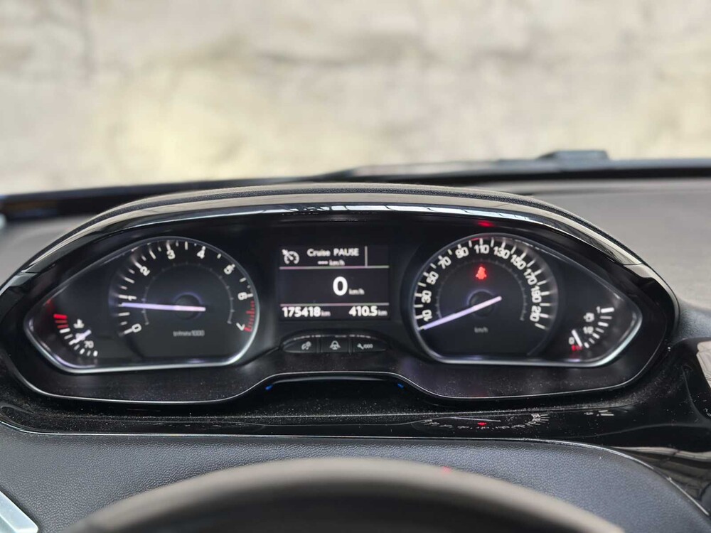 Peugeot 208 1.4 VTi Allure 95pk 2012, 31-XVB-3