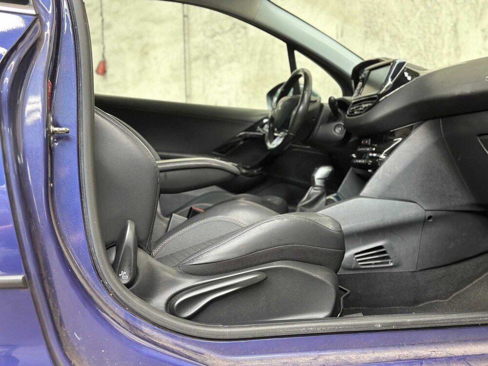 Peugeot 208 1.4 VTi Allure 95pk 2012, 31-XVB-3