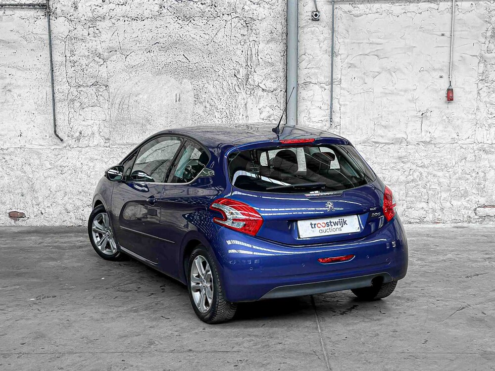 Peugeot 208 1.4 VTi Allure 95pk 2012, 31-XVB-3