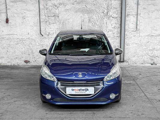 Peugeot 208 1.4 VTi Allure 95pk 2012, 31-XVB-3