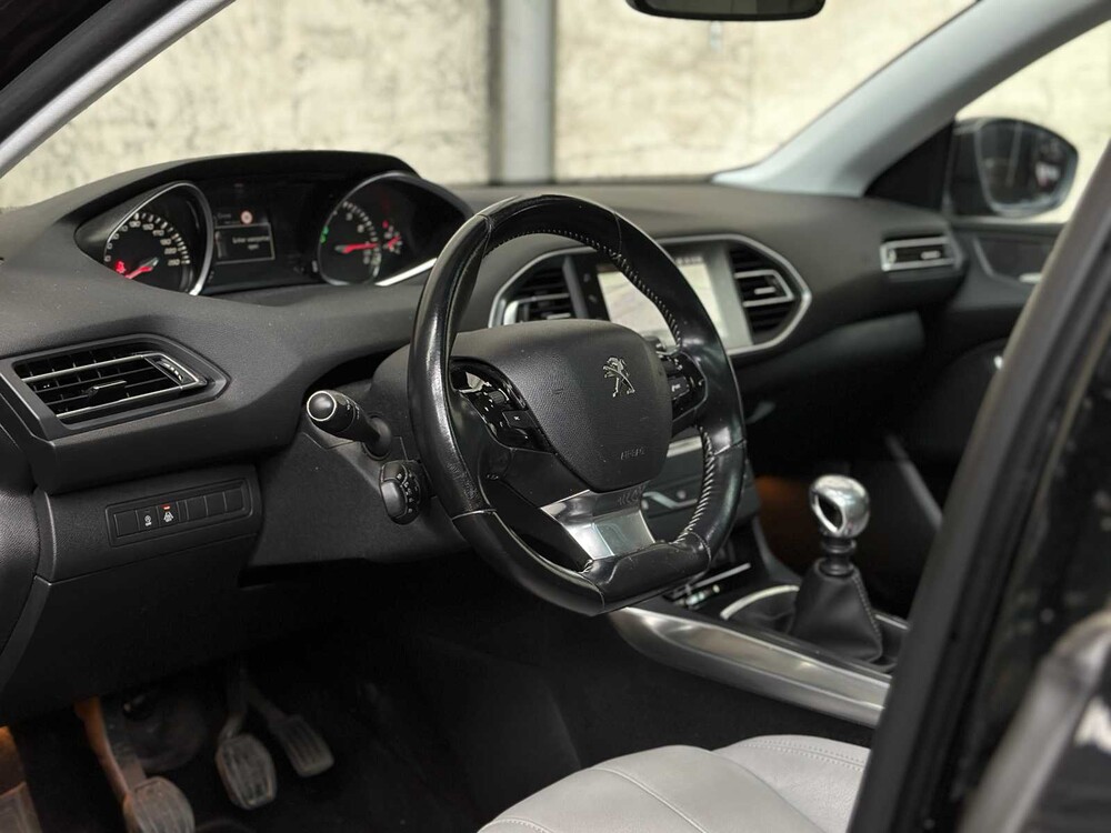 Peugeot 308 SW 1.2 PureTech Allure 131pk 2018, SK-715-Z