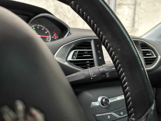 Peugeot 308 SW 1.2 PureTech Allure 131pk 2018, SK-715-Z