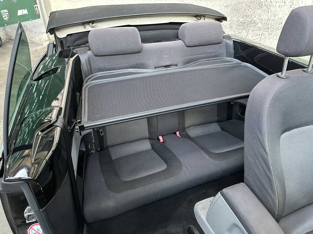 Volkswagen New Beetle Cabriolet 1.6 102pk 2003, 75-GNV-4