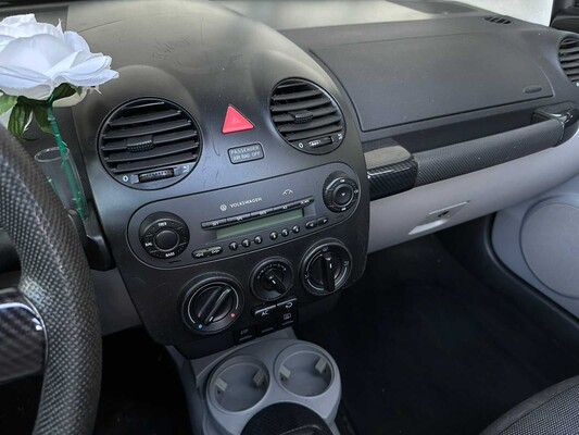 Volkswagen New Beetle Cabriolet 1.6 102pk 2003, 75-GNV-4