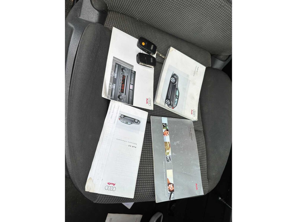 Audi A3 1.6 Attraction 102pk 2003, 22-PK-JP