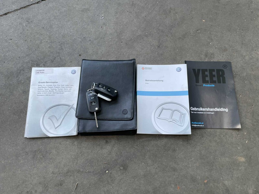 Volkswagen Polo 1.4 TSI BlueGT (WRC Livery) 140pk 2013, PH-445-X