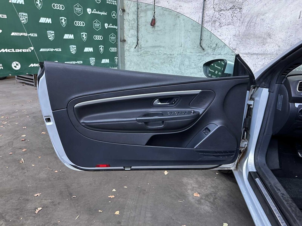 Volkswagen EOS 2.0 TDI 140pk 2012, 25-TTH-3