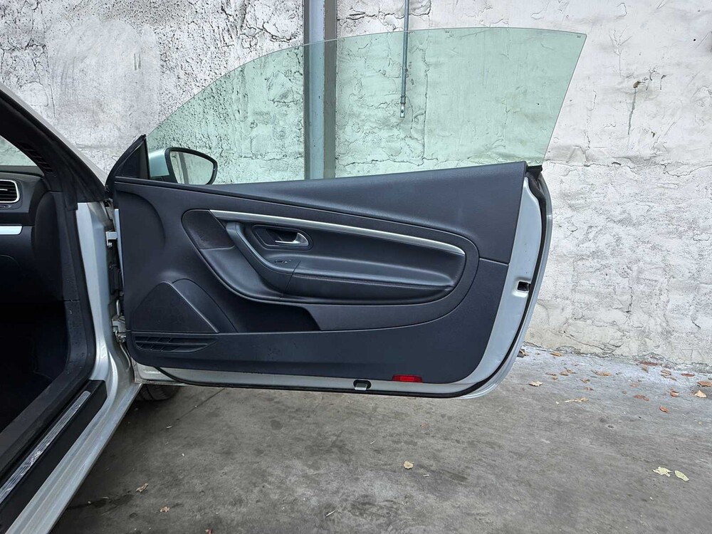 Volkswagen EOS 2.0 TDI 140pk 2012, 25-TTH-3