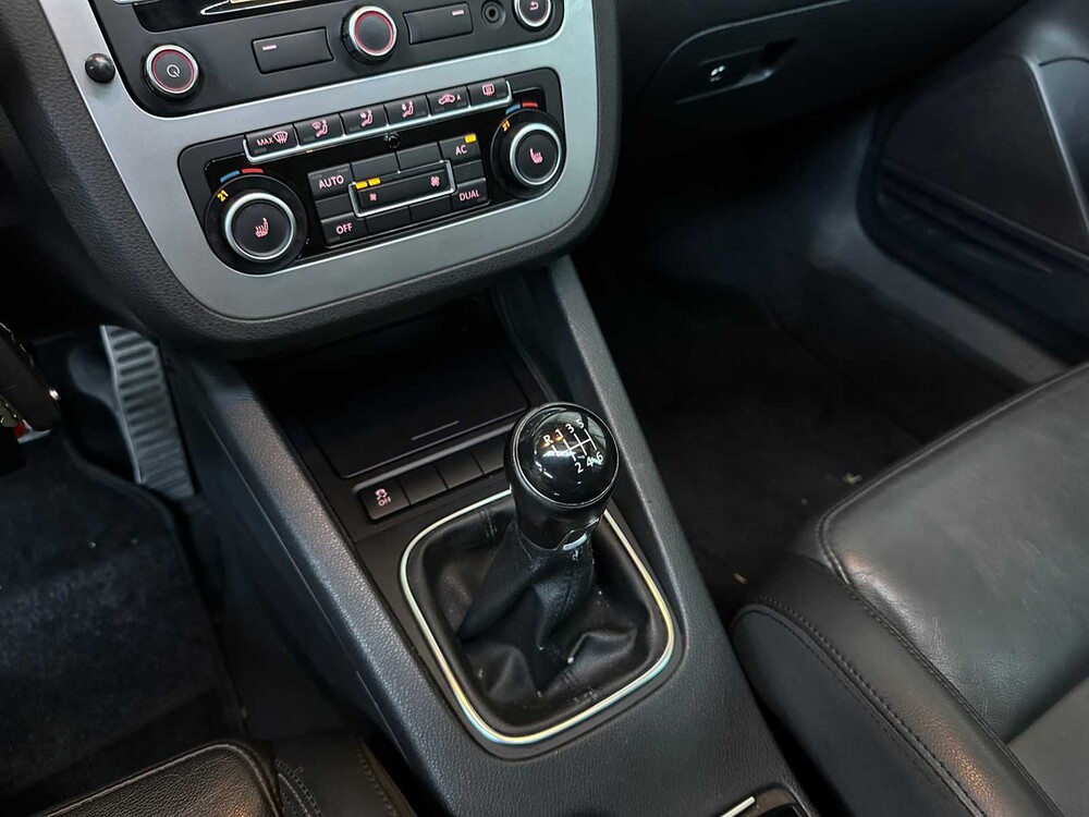 Volkswagen EOS 2.0 TDI 140pk 2012, 25-TTH-3