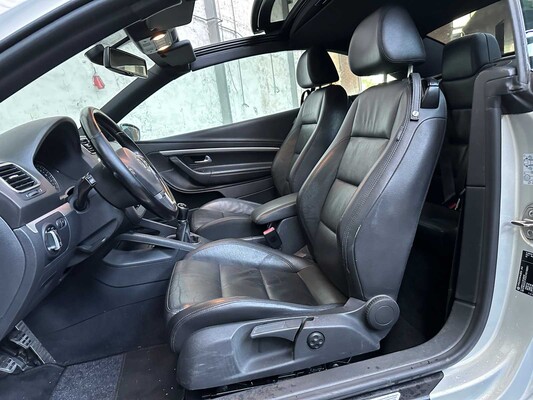 Volkswagen EOS 2.0 TDI 140pk 2012, 25-TTH-3