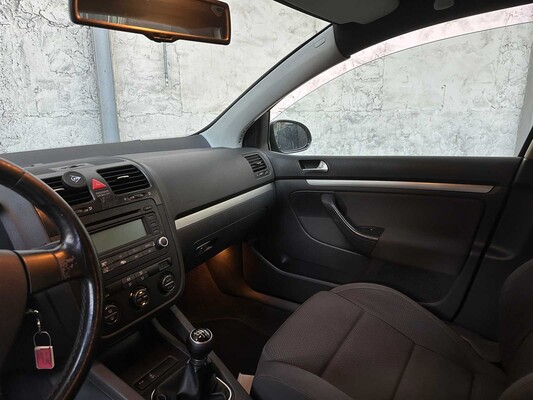 Volkswagen Golf 1.6 FSI Sportline 105pk 2006, 90-SL-JZ