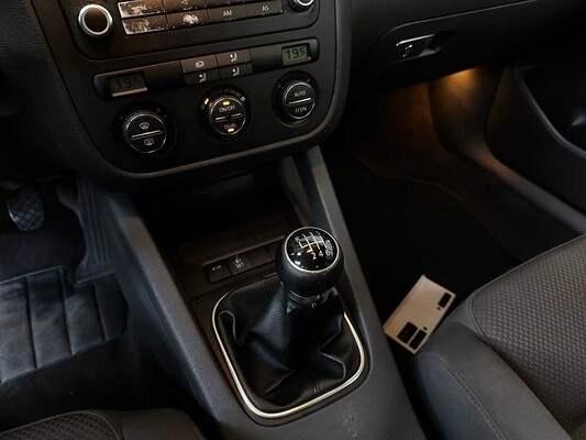 Volkswagen Golf 1.6 FSI Sportline 105pk 2006, 90-SL-JZ