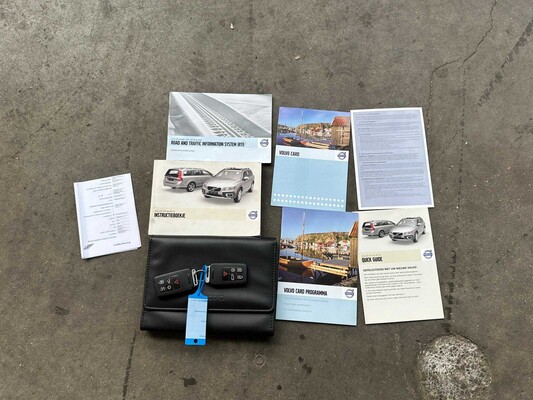 Volvo V70 2.4D Momentum 175pk 2010, 48-KXP-9