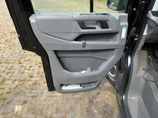 Volkswagen Crafter 35 2.0 TDI L4 EL Highline 177pk 2018, V-106-NZ Bedrijfswagen