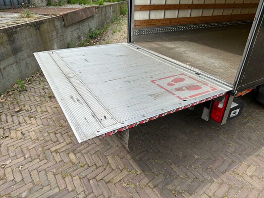 Volkswagen Crafter 35 2.0 TDI L4 EL Highline 177pk 2018, V-106-NZ Bedrijfswagen