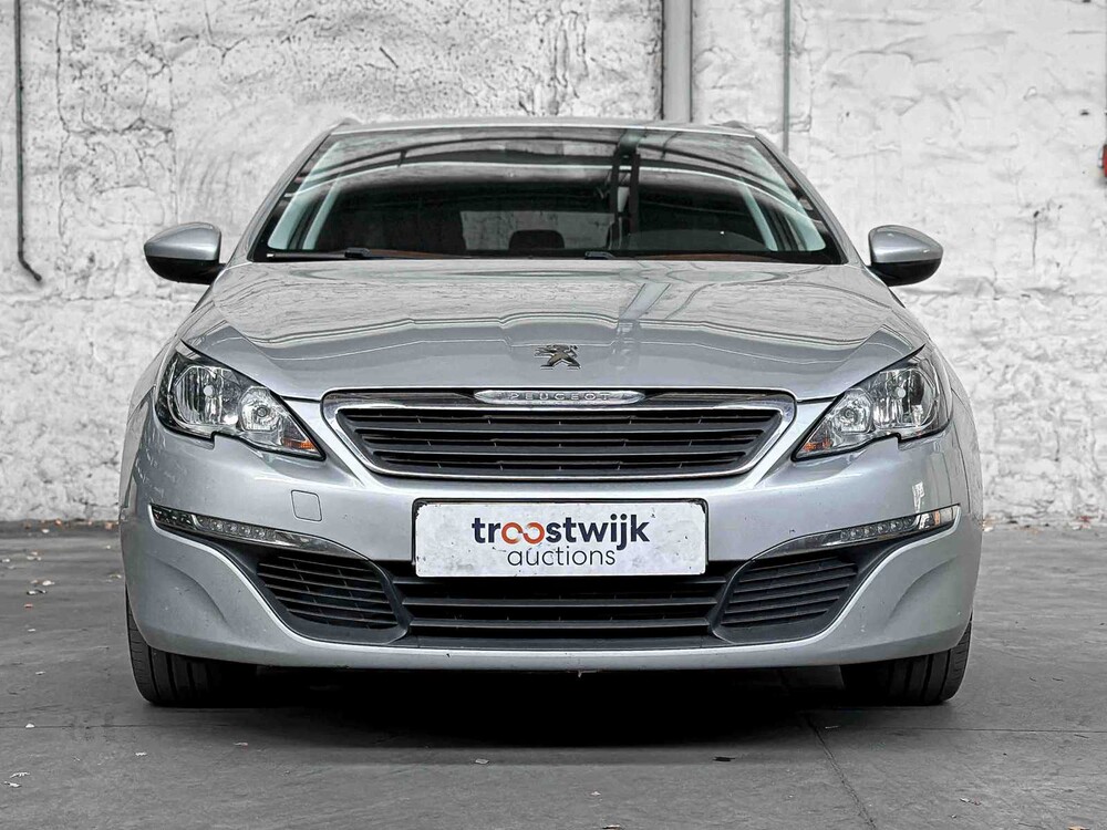 Peugeot 308 1.2 PureTech Allure 110pk 2015, ZT-579-K