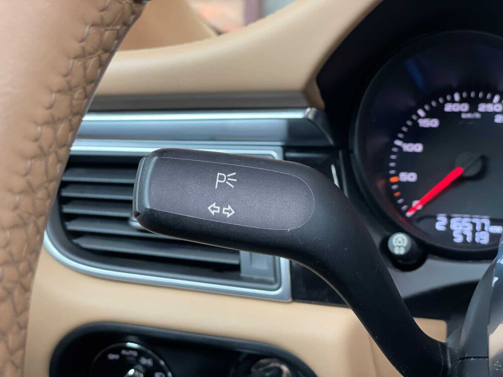 Porsche Macan 3.0 V6 S 340PS 2015, GN-088-F