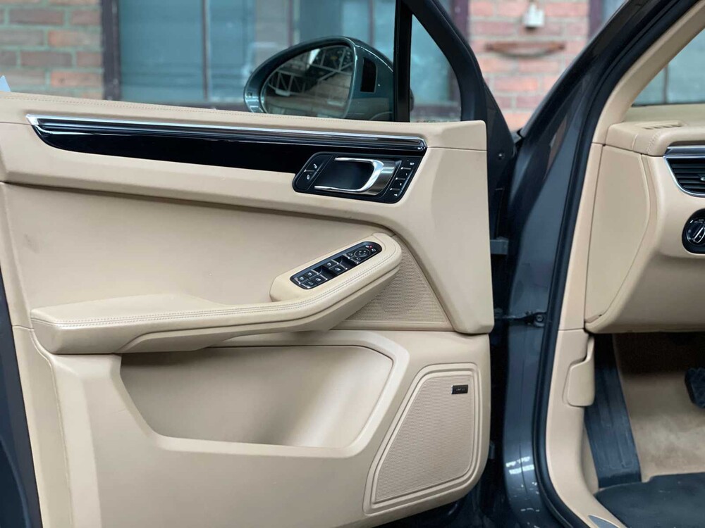 Porsche Macan 3.0 V6 S 340PS 2015, GN-088-F