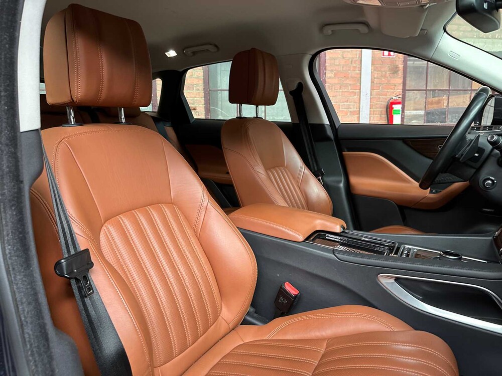 Jaguar F-PACE 2.0 Portfolio AWD 25d 241hp 2017, SV-524-B