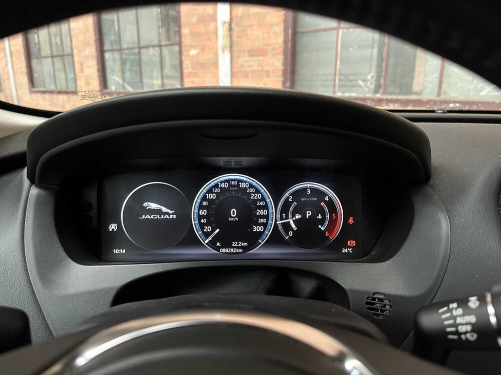 Jaguar F-PACE 2.0 Portfolio AWD 25d 241hp 2017, SV-524-B