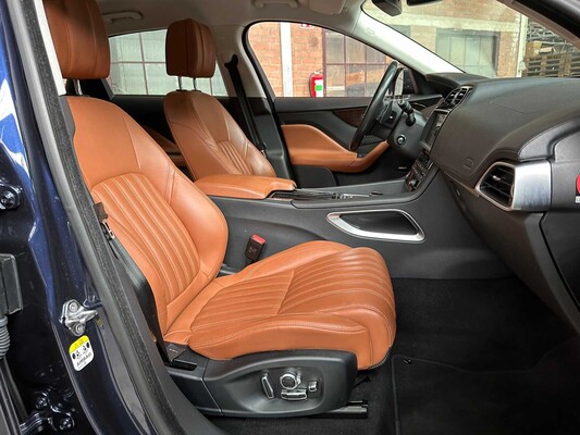 Jaguar F-PACE 2.0 Portfolio AWD 25d 241hp 2017, SV-524-B
