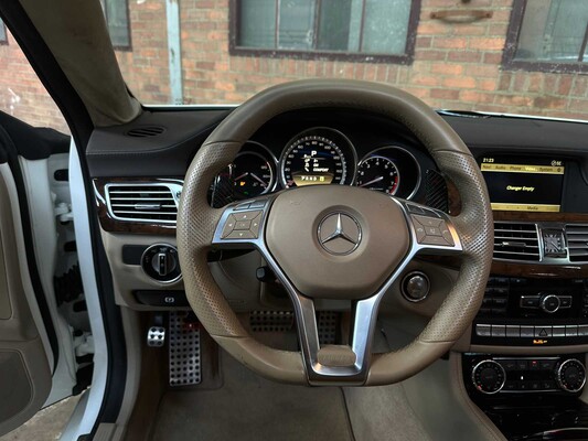 Mercedes-Benz CLS63 AMG 5.5 V8 525PS 2012 CLS-Klasse (53.000 KM)