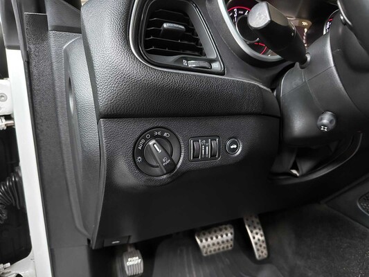 Dodge Challenger SXT PLUS 3.6 V6 305PS 2016