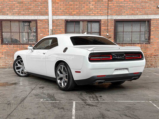 Dodge Challenger SXT PLUS 3.6 V6 305PS 2016
