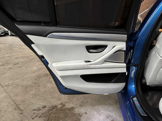 BMW M5 4.4 V8 F10 650PS 2013 5er
