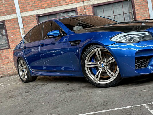 BMW M5 4.4 V8 F10 650PS 2013 5er