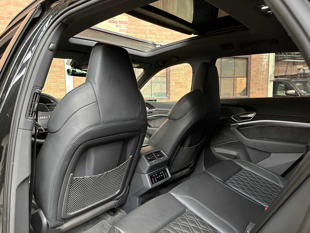 Audi e-tron 55 Quattro Advanced 95 kWh S-Line 408PS 2019, G-443-RT