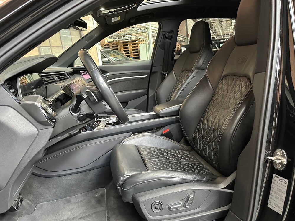 Audi e-tron 55 Quattro Advanced 95 kWh S-Line 408PS 2019, G-443-RT