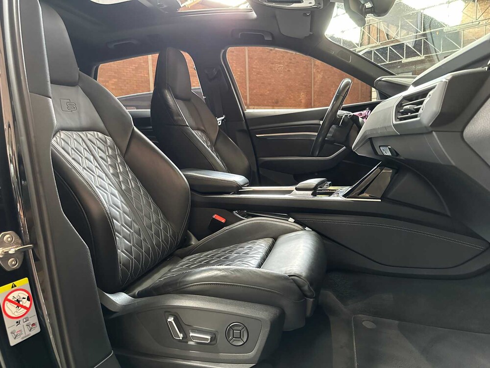 Audi e-tron 55 Quattro Advanced 95 kWh S-Line 408PS 2019, G-443-RT