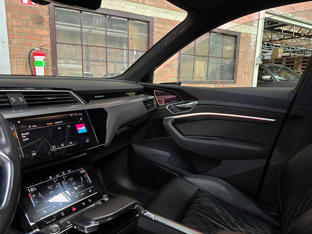 Audi e-tron 55 Quattro Advanced 95 kWh S-Line 408PS 2019, G-443-RT