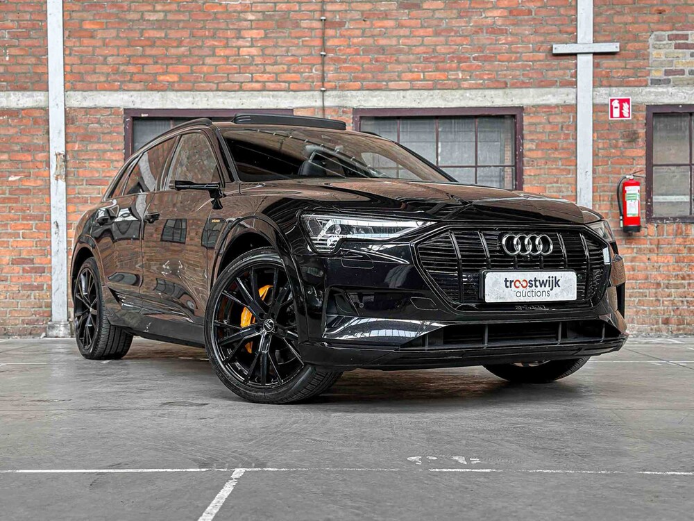 Audi e-tron 55 Quattro Advanced 95 kWh S-Line 408PS 2019, G-443-RT