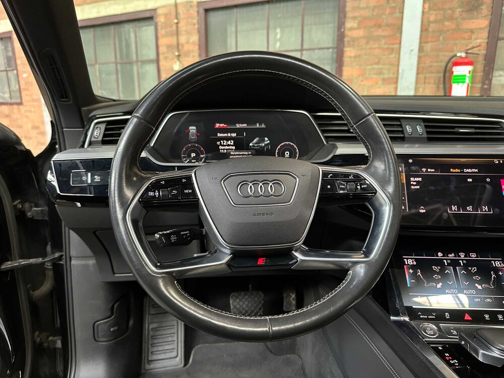 Audi e-tron 55 Quattro Advanced 95 kWh S-Line 408PS 2019, G-443-RT