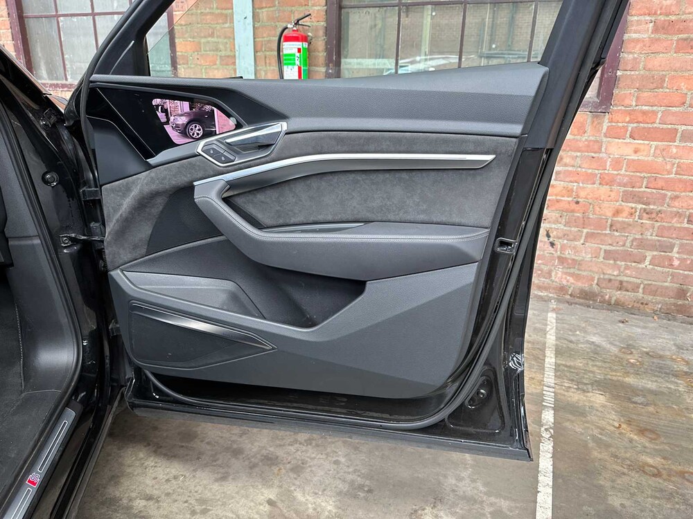 Audi e-tron 55 Quattro Advanced 95 kWh S-Line 408PS 2019, G-443-RT