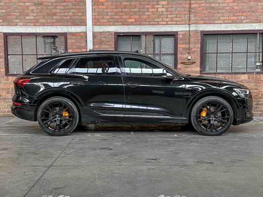 Audi e-tron 55 Quattro Advanced 95 kWh S-Line 408PS 2019, G-443-RT
