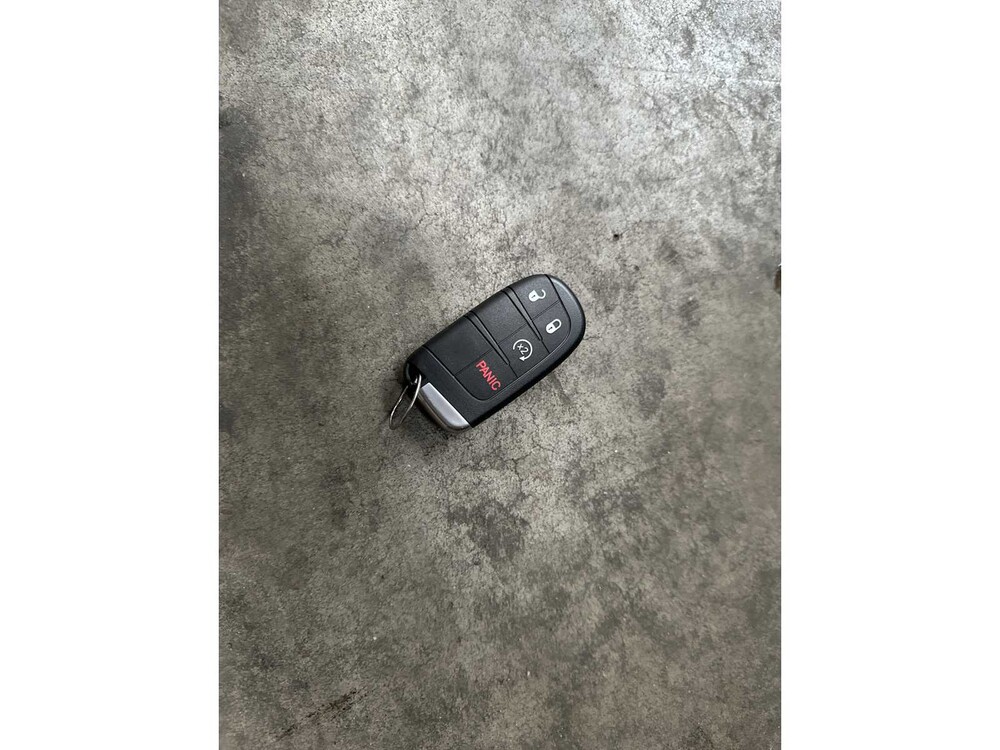 Dodge Challenger SXT PLUS 3.6 V6 305PS 2015