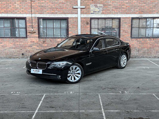 BMW ActiveHybrid7 F04 4.4 V8 465PS 2011