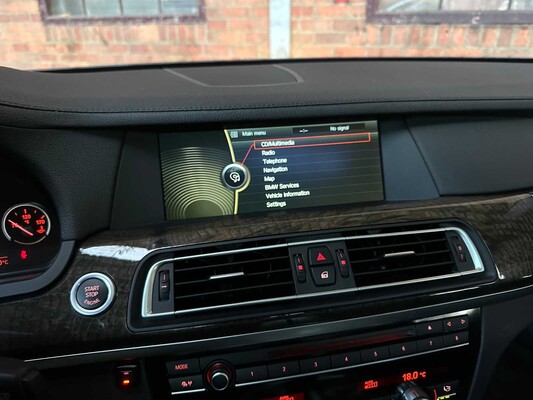 BMW ActiveHybrid7 F04 4.4 V8 465PS 2011