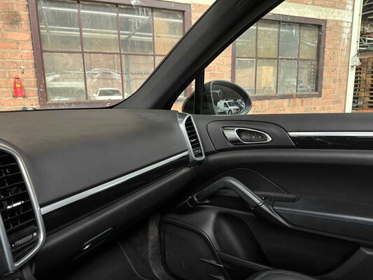 Porsche Cayenne 3.6 299PS 2012, 5-TBR-27
