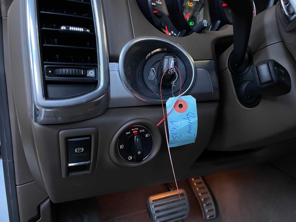 Porsche Cayenne Turbo 4.8 V8 500hp 2013 GTS package