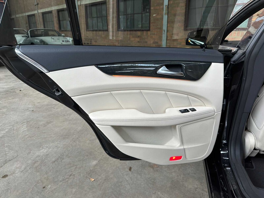 Mercedes-Benz CLS500 AMG 4Matic Shooting Brake 4.7 V8 408PS 2013 CLS-Klasse
