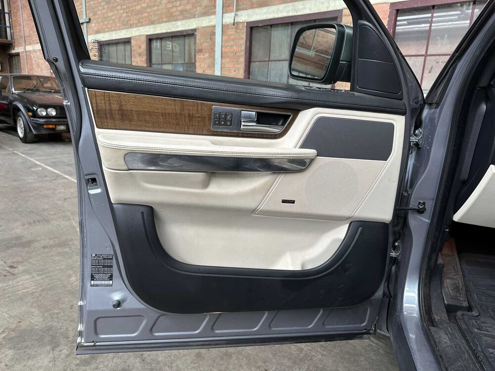 Land Rover Range Rover 5.0 V8 380hp 2012