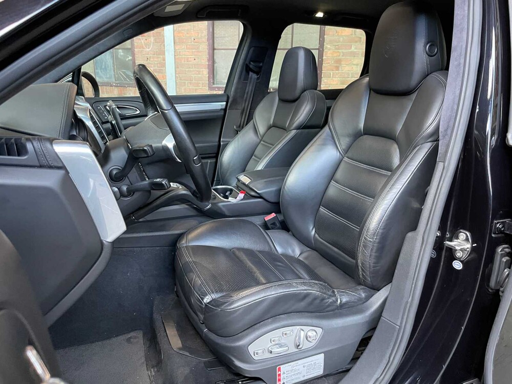 Porsche Cayenne Turbo 4.8 V8 500hp 2011
