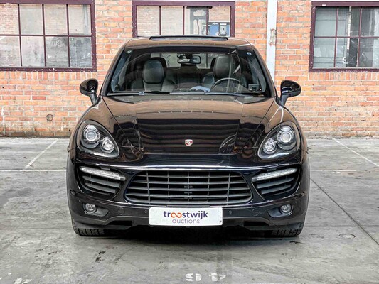 Porsche Cayenne Turbo 4.8 V8 500hp 2011